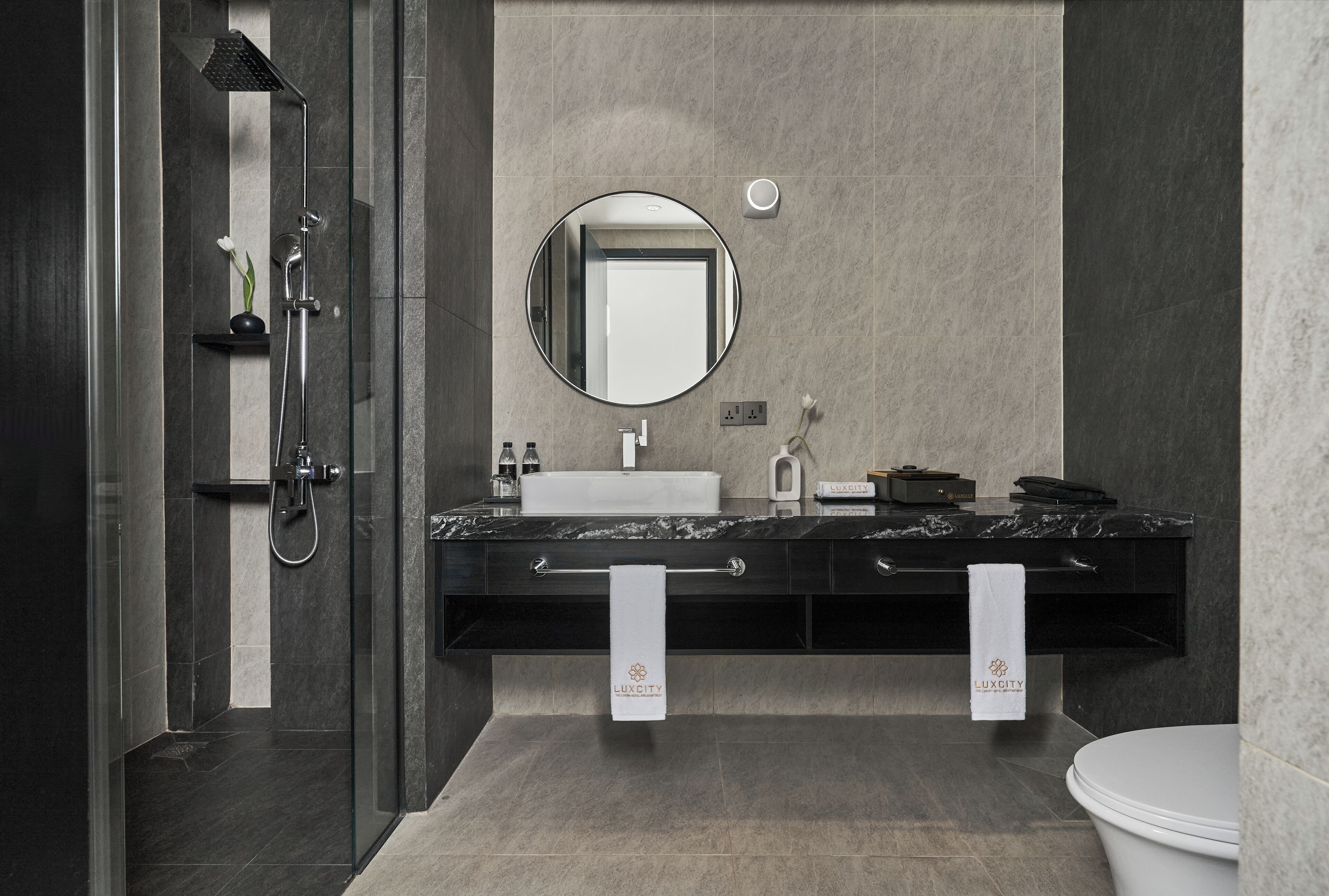 Foto - Luxcity Hotel & Apartment