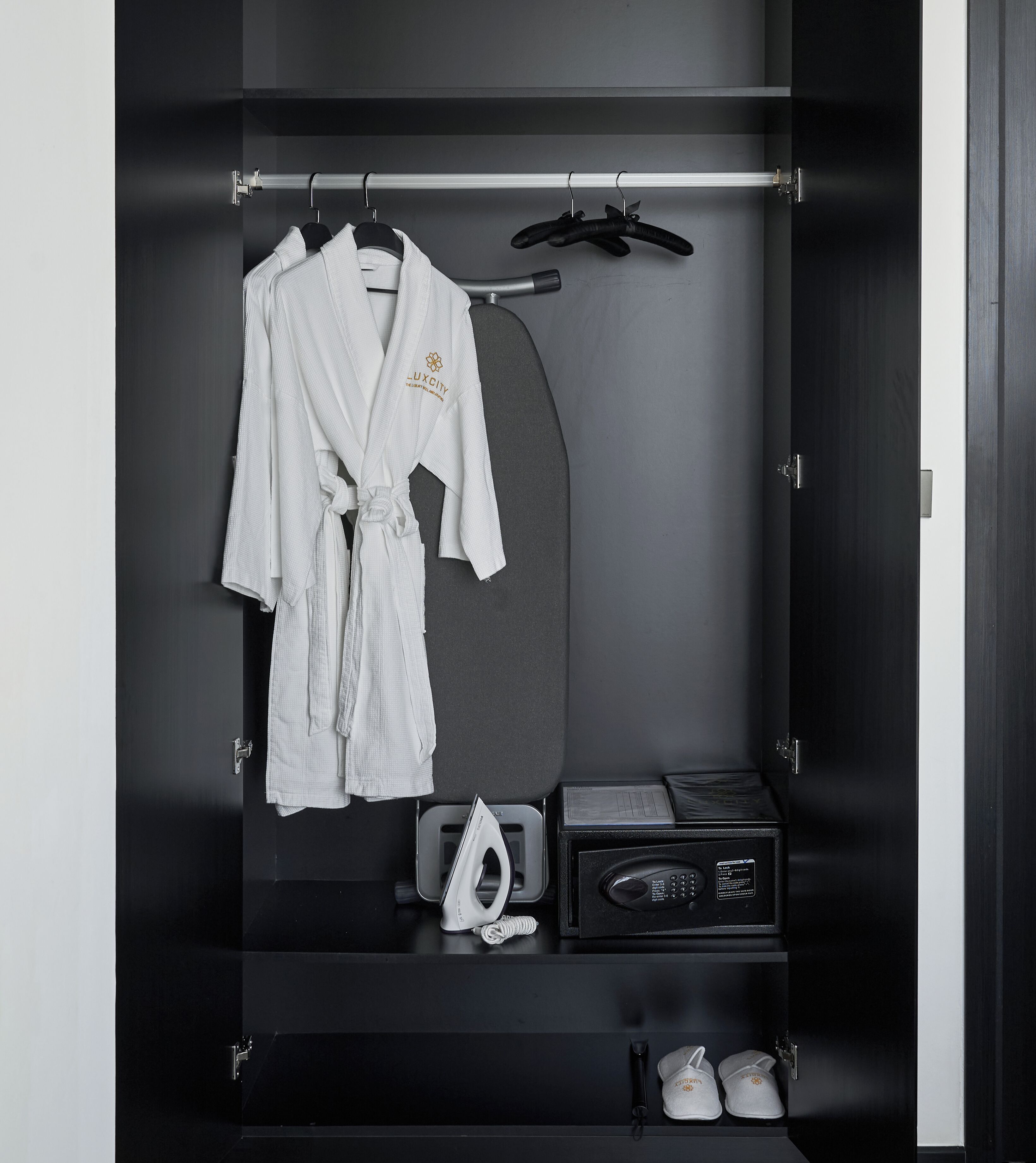 Foto - Luxcity Hotel & Apartment