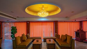 Khu sảnh