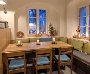 Tägliches inbegriffenes nach Wunsch zubereitetes Frühstück