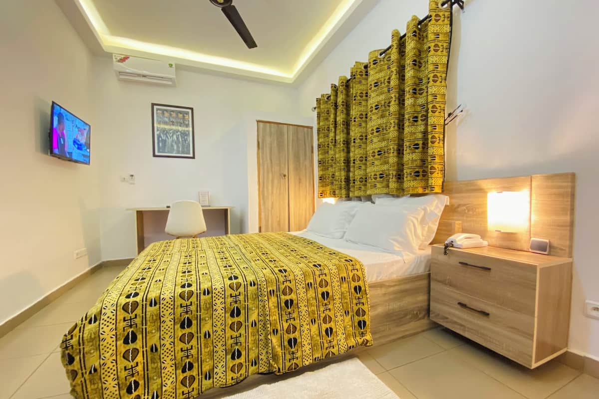 Standard Double Room | Blackout drapes, iron/ironing board, free WiFi, bed sheets