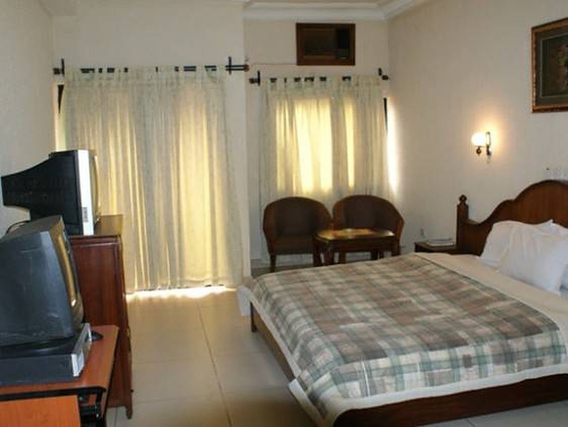 Desk, laptop workspace, blackout drapes, free WiFi