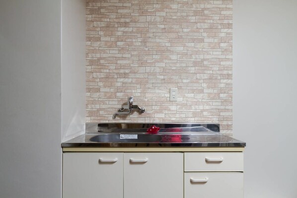 公寓 | 私人小型廚房 | 電冰箱、微波爐、爐台、電熱水壺