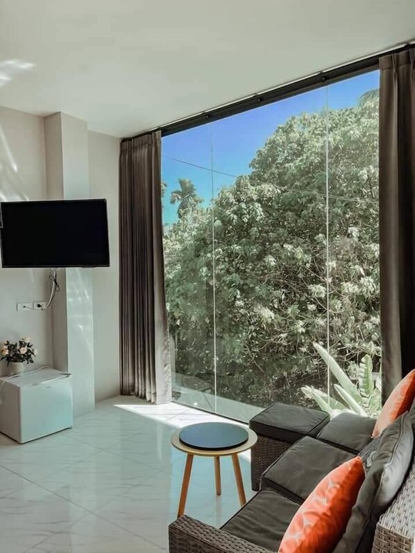 LCD TV - Hillside Boutique (Surat Thani)