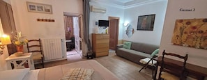 1 bedroom, in-room safe, iron/ironing board, free WiFi