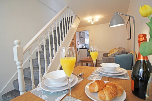 Dining - Tarvin House (Chester)