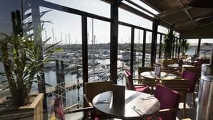 Breakfast, lunch, dinner and brunch served  - The Salt Lodge (Troon)