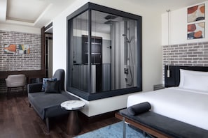 Premium Room, 1 King Bed | 1 bedroom, premium bedding, pillowtop beds, minibar