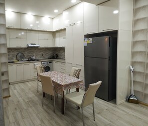 Leilighet | Eget kjøkken | Kjøleskap, mikrobølgeovn, kokeplater og vannkoker