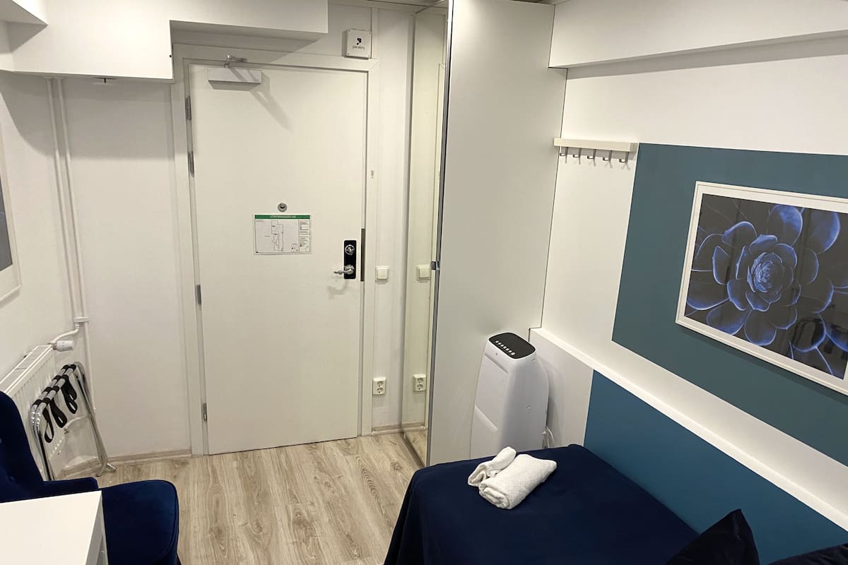 Basic Room 3 (Shared bathroom) | Ütü/ütü masası, ücretsiz kablosuz İnternet, çarşaf takımı