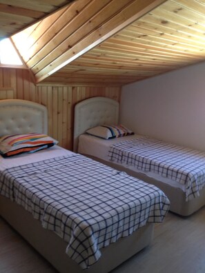 패밀리 ��펜트하우스 | 2 개의 침실, 책상, 간이 침대