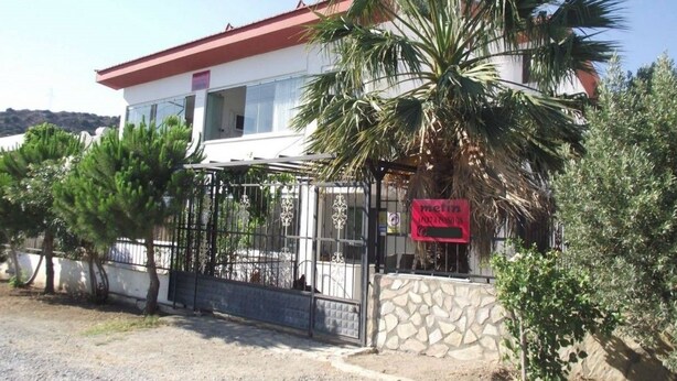 Ảnh chưa phân loại, 1 trong số 9 ảnh, nút
