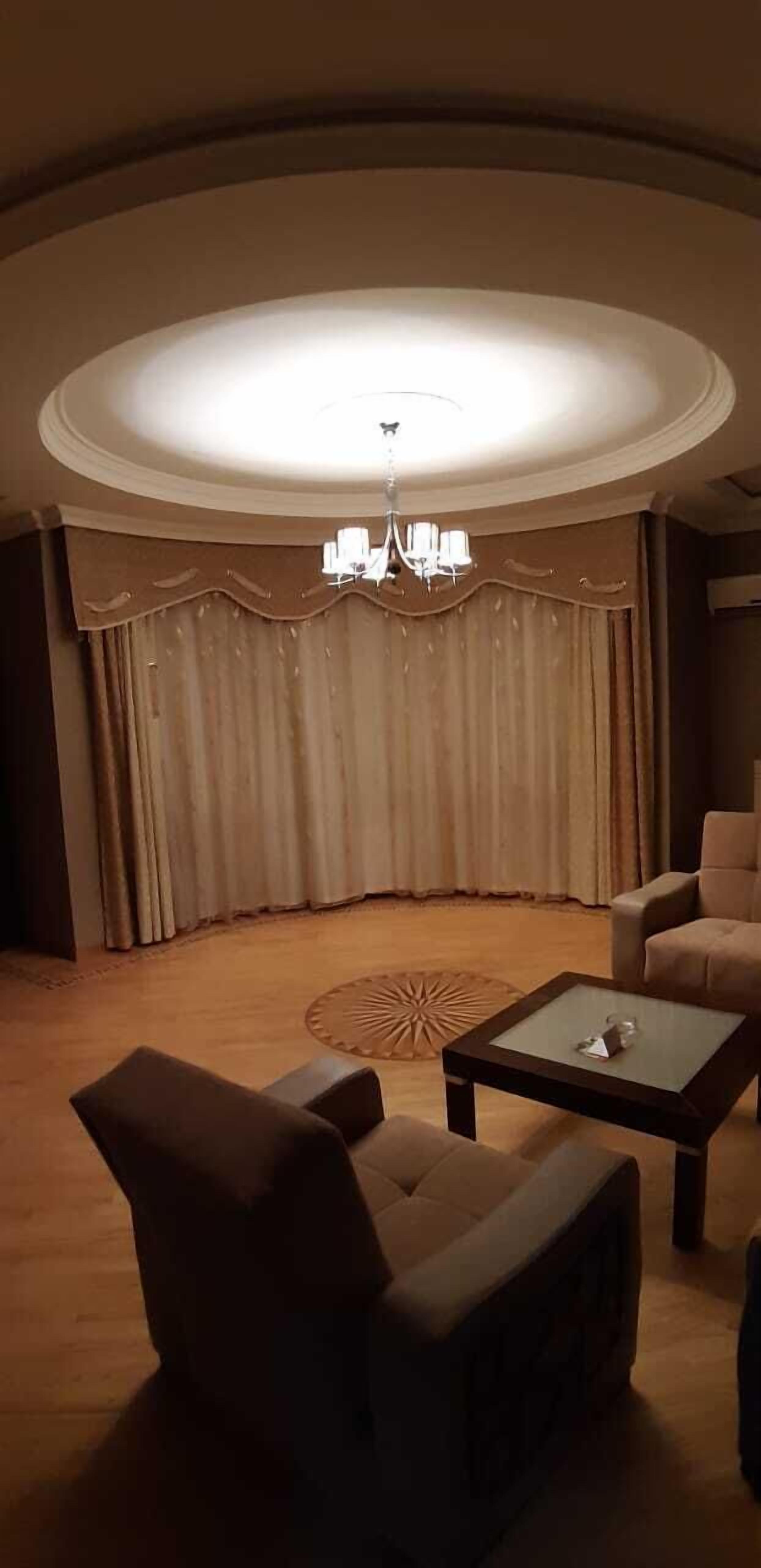 Apartamento conforto | Cortinas blackout, ferros/tábuas de passar roupa