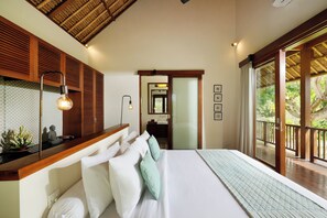 6 Bedroom Pool Villa | In-room safe, individually decorated, individually furnished, desk - Villa Uma Nina by Nakula (Nusa Dua)