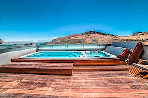 Private pool - Nino Magdala Resort (Migdal)