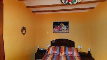 2 slaapkamers, een strijkplank/strijkijzer, wifi, beddengoed