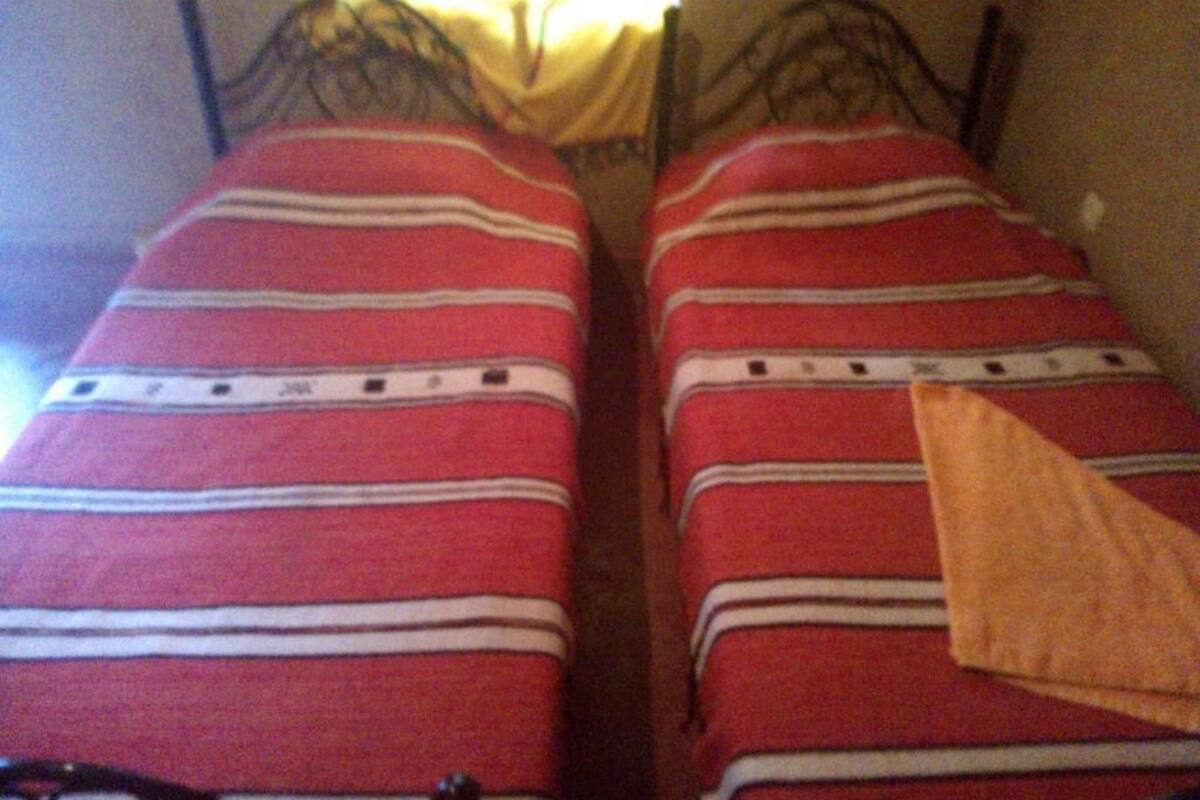 Kamer, 1 twee- of 2 eenpersoonsbedden | Gratis wifi, beddengoed