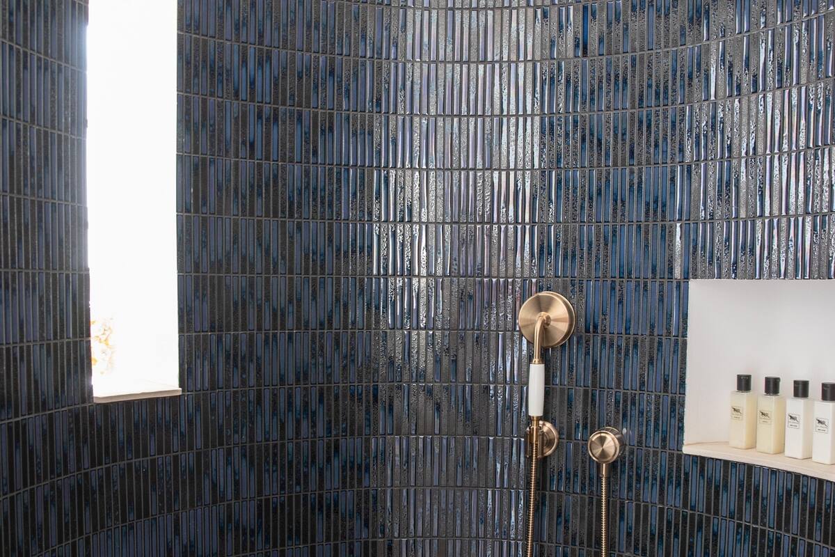 separate bathtub and shower, free toiletries, hair dryer, bathrobes