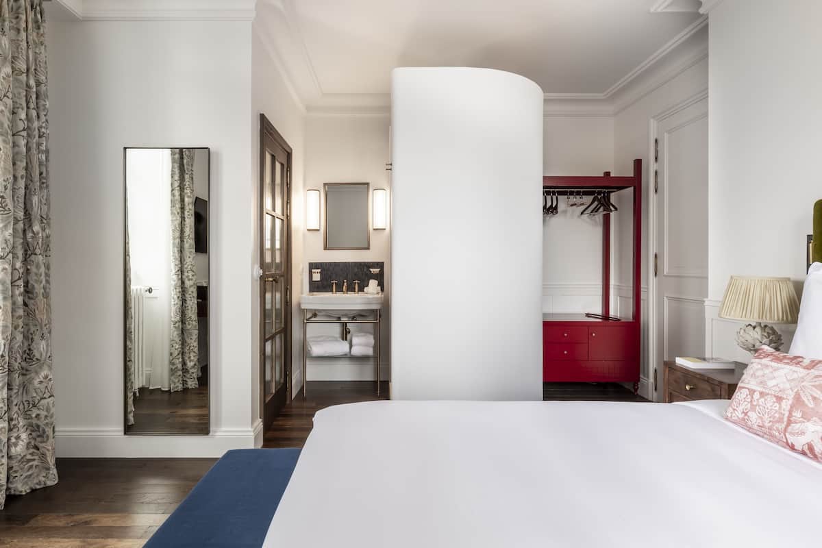 1 bedroom, premium bedding, in-room safe, individually decorated