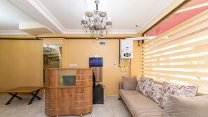 Reception - Kumkapı Romanos Hotel (Istanbul)