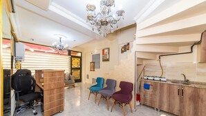 Reception - Kumkapı Romanos Hotel (Istanbul)