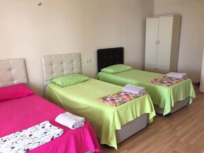 ห้องแฟมิลี่ | Wi-Fi ฟรี, ผ้าปูที่นอน