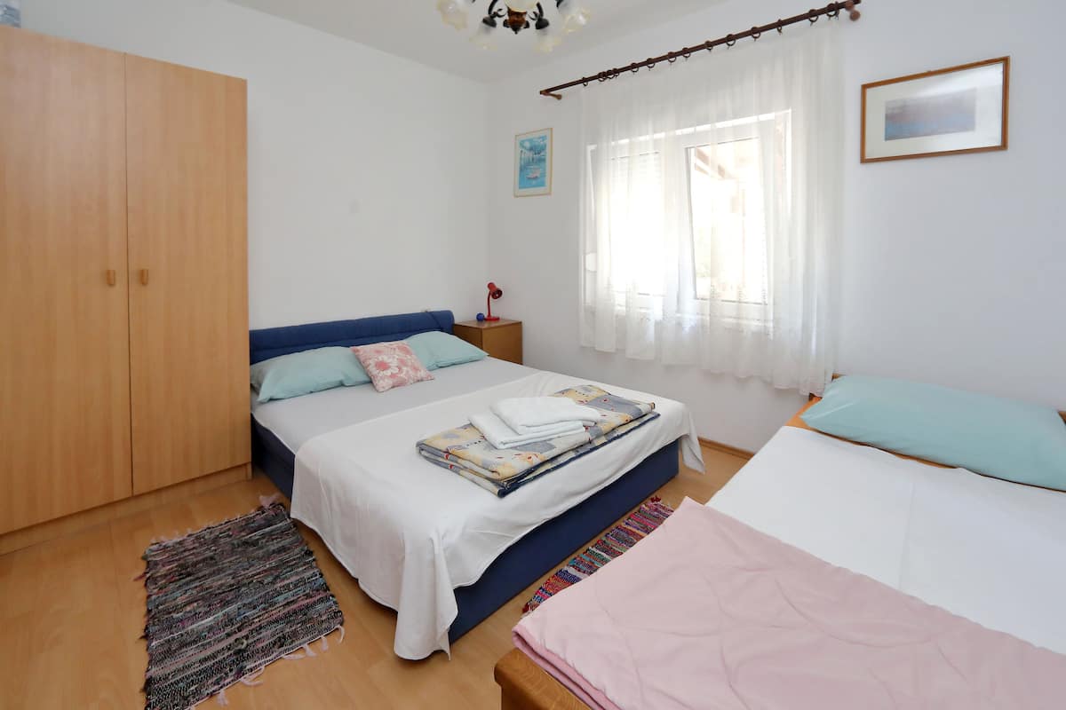 Appartement, 2 slaapkamers (A6) | 2 slaapkamers, een strijkplank/strijkijzer, gratis wifi, beddengoed