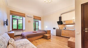 Sistema de insonorización, tabla de planchar con plancha y wifi gratis