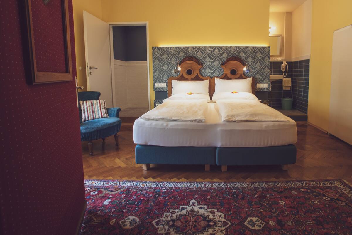 Classic Double Room | Pillow-top beds, desk, rollaway beds, free WiFi