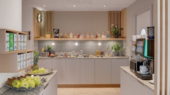 Daily buffet breakfast (EUR 17.90 per person)