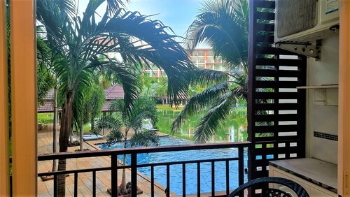 Bang Saray - Lake & Pool Views