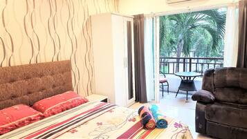 ์คํ๋์ค | ๋ฌด๋ฃ WiFi, ์นจ๋ ์ํธ