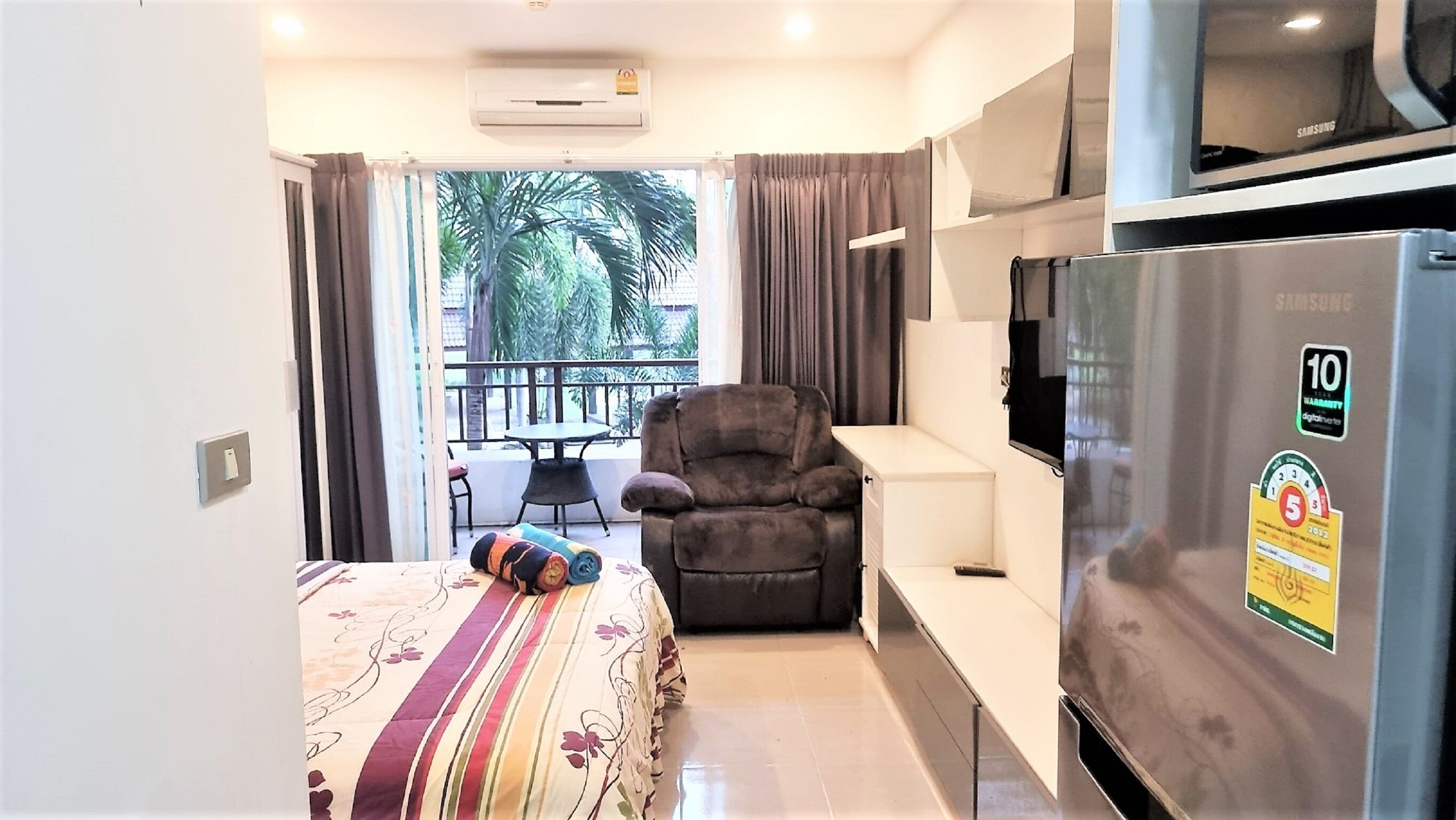 Studio | Free WiFi, bed sheets