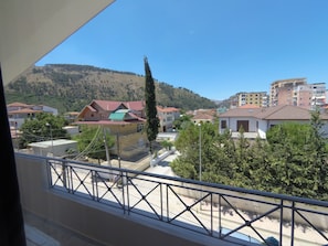 Balcony view - Hotel Vila Nino (Berat)