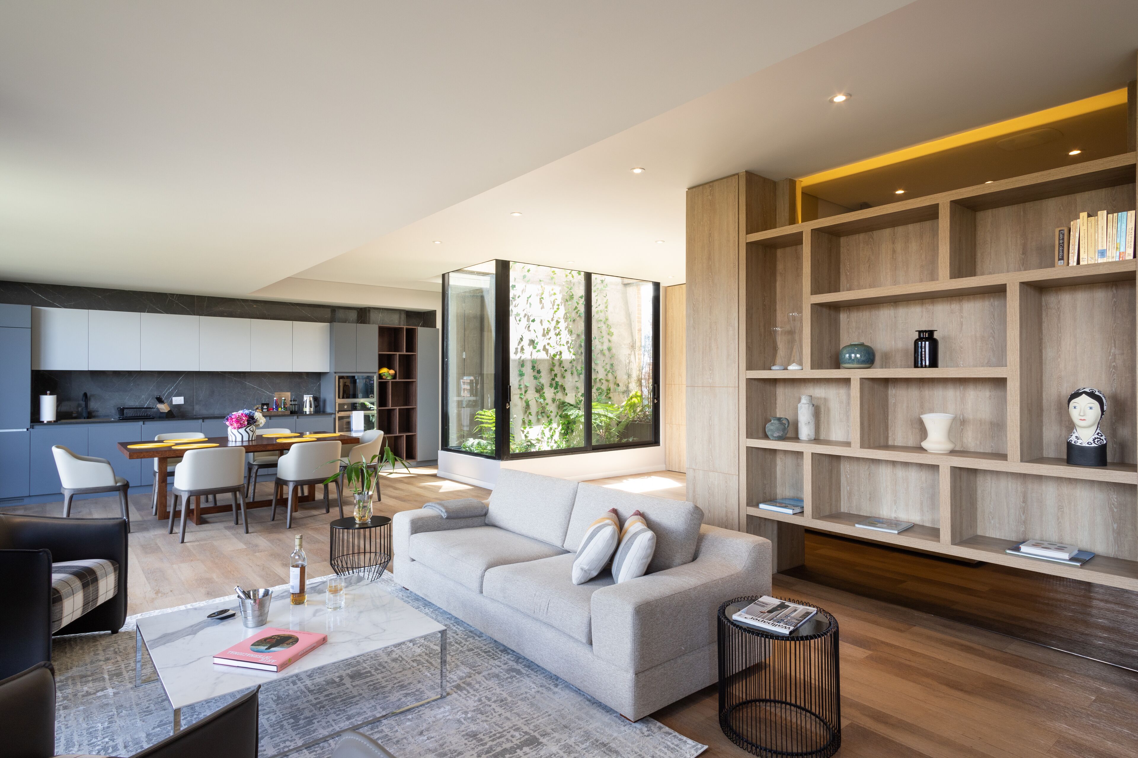 Grand Penthouse | Living room | 55-inch Smart TV with satellite channels, TV, Netflix