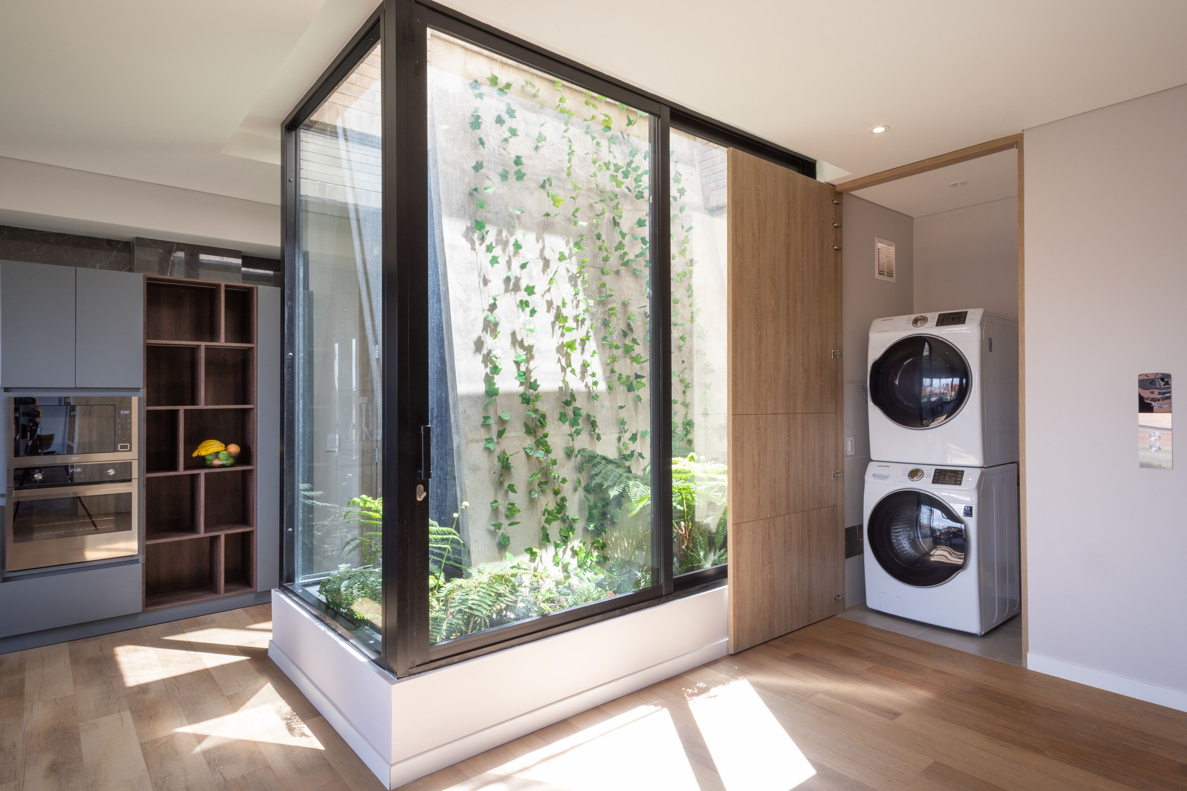 grand penthouse | laundry