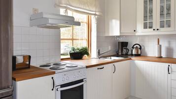 Kühlschrank, Herdplatte, Geschirrspüler