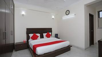 Rollaway beds, free WiFi, wheelchair access
