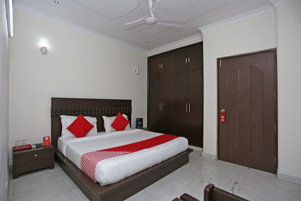 Rollaway beds, free WiFi, wheelchair access