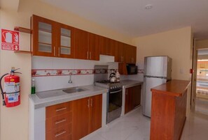 Private kitchen - Hawka Inka Hostal (Cusco)