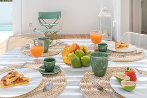 Food and drink - Masseria Pensato SUITE CARRUBO (Fasano)
