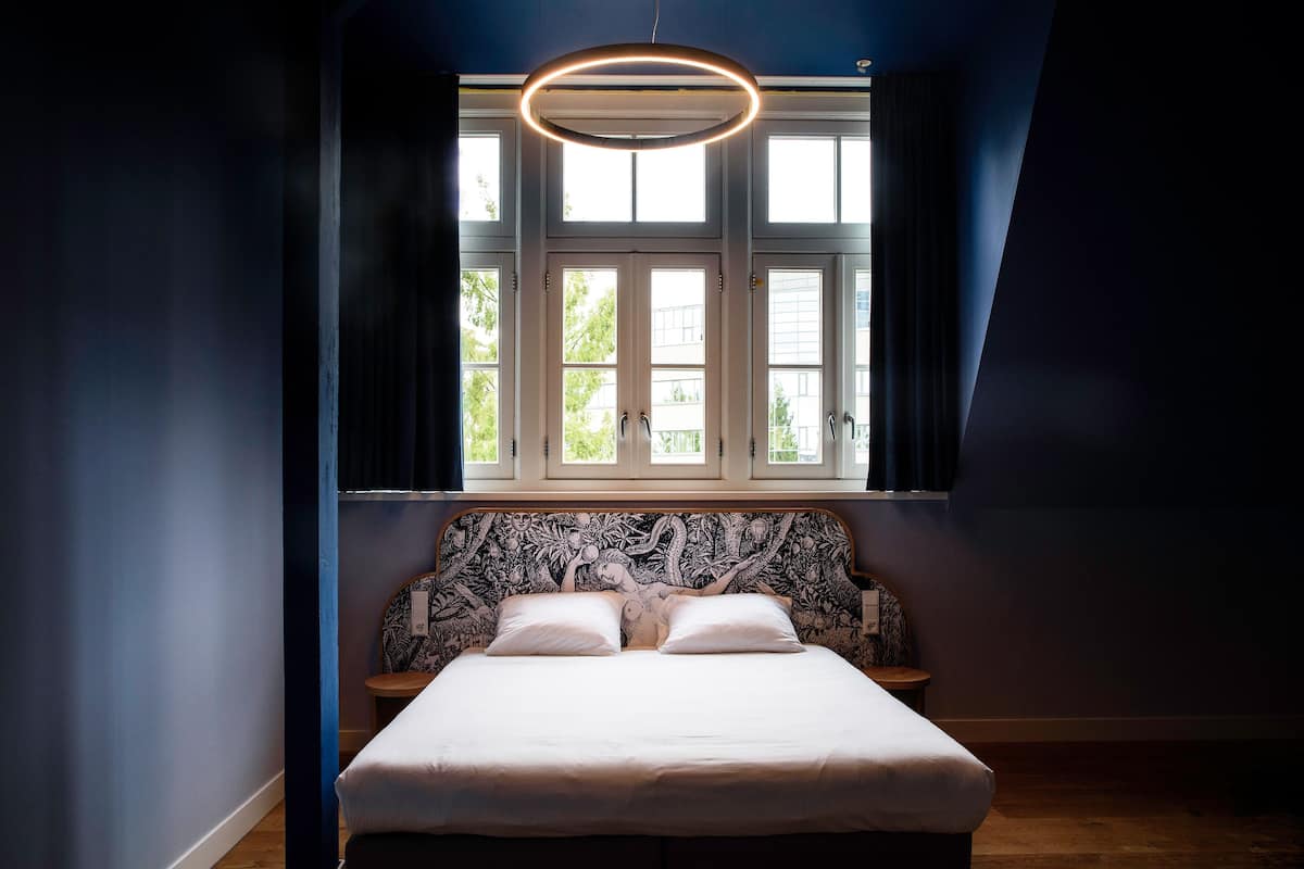 Senior Double Room, 1 Bedroom (Blue Virgin) | Hypo-allergenic bedding available, minibar, in-room safe, desk