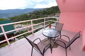 Comfort House | Terrace/patio