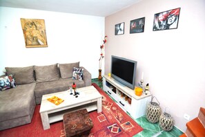 Living area - Holiday Homes & Bungalows Povija (Niksic)