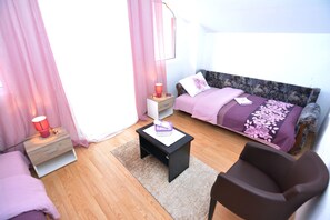 Living area - Holiday Homes & Bungalows Povija (Niksic)