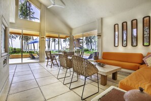 Villa Roqueta | Living area | 43-inch flat-screen TV with satellite channels, plasma TV