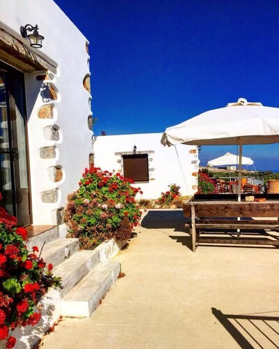 Traditional Apartments Madares