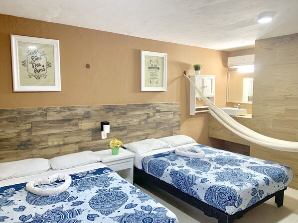Standard Double Room, 2 Double Beds - Hotel DNA Cancun (Cancun)