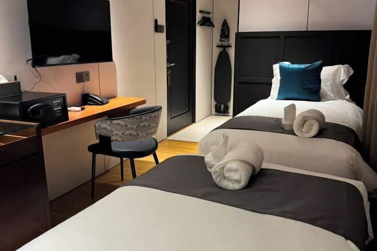 Premium bedding, minibar, in-room safe, desk