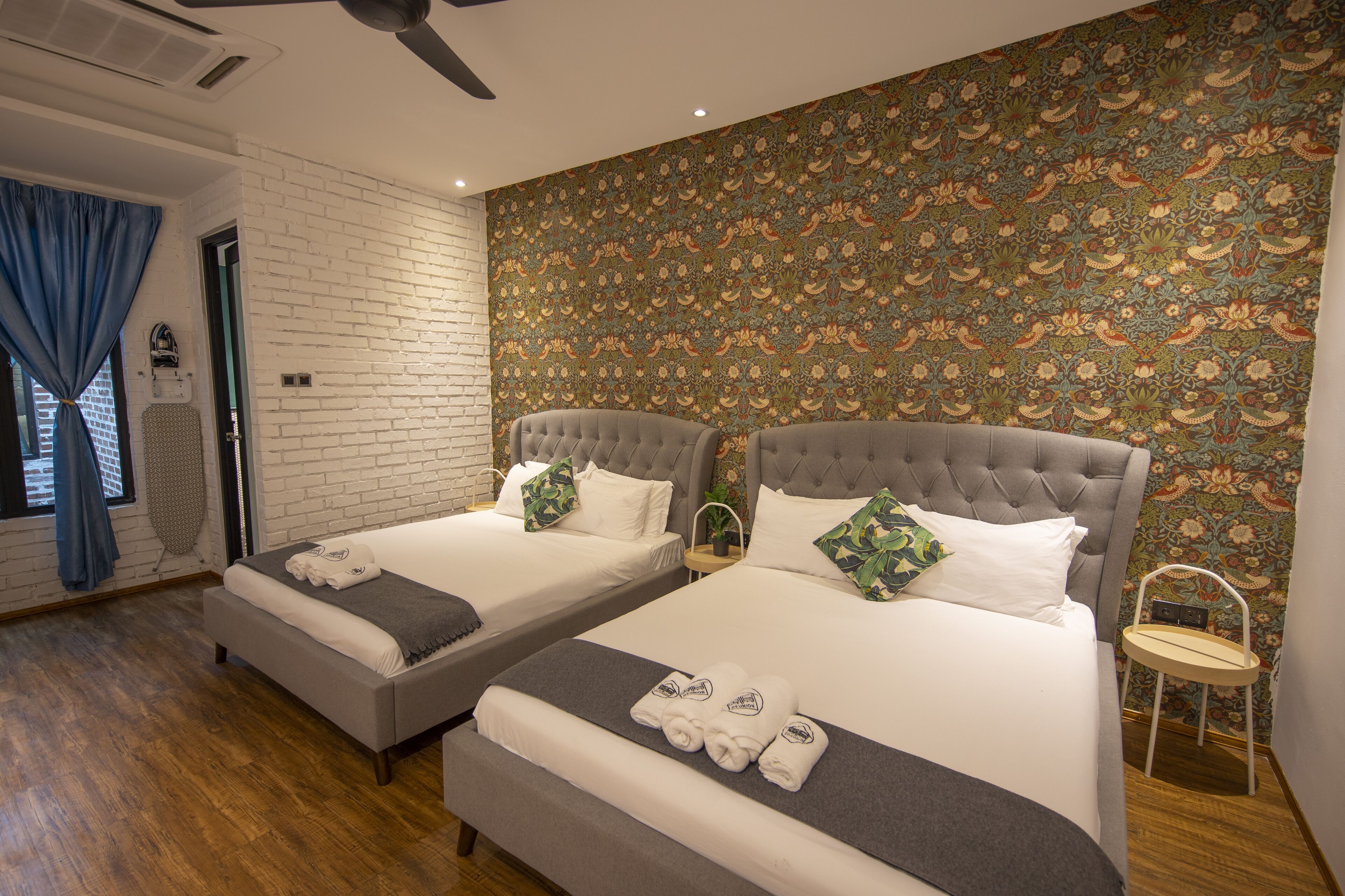 family room | premium bedding, minibar, in-room safe, desk